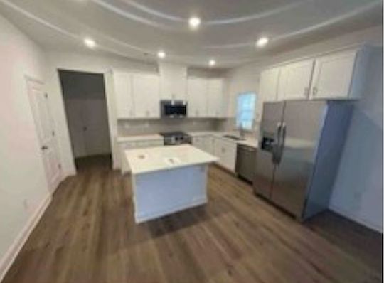 4th image of 105 Prospect Ave