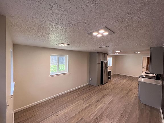 2nd image of 4121 S Olympic Way #B