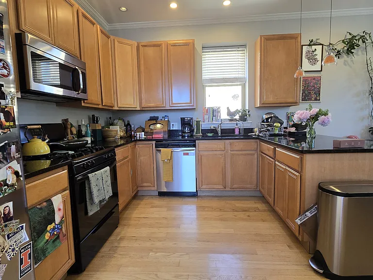 3147 W Augusta Blvd #3 — Photo 2