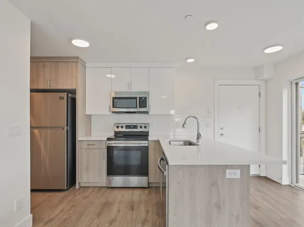 Sunnyside 12 Apartments, 4730 SE Belmont St #3, Portland, OR 97215
