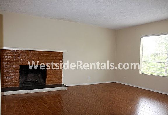 3rd image of 1355 Hilda Ave APT 2