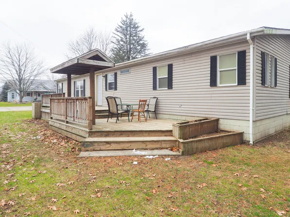 417 Hamilton Ct, Homer, MI 49245