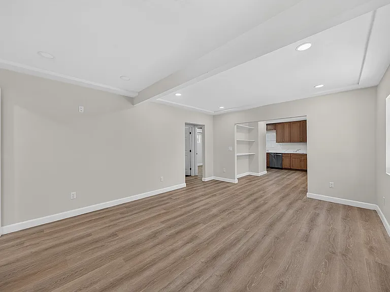 12250 Carver Ln — Photo 11