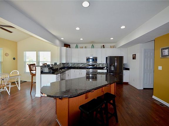 2nd image of 10679 Long Branch Dr