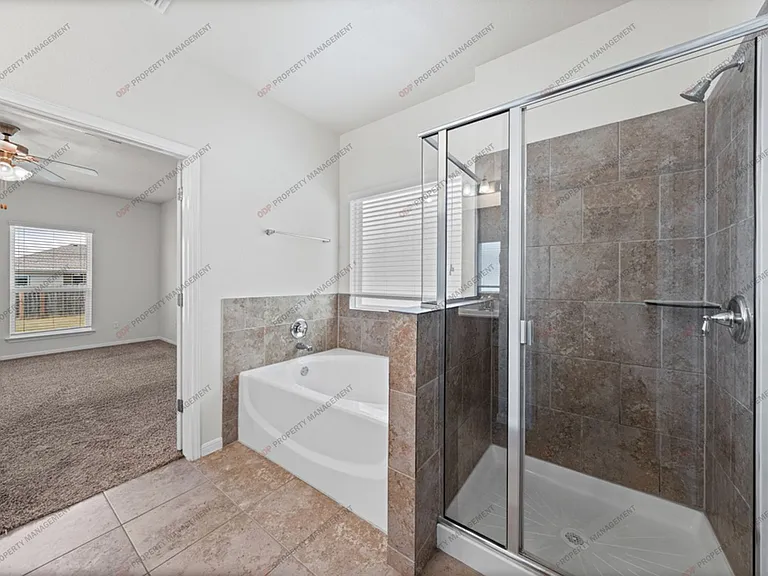 516 Cross Dr — Photo 23