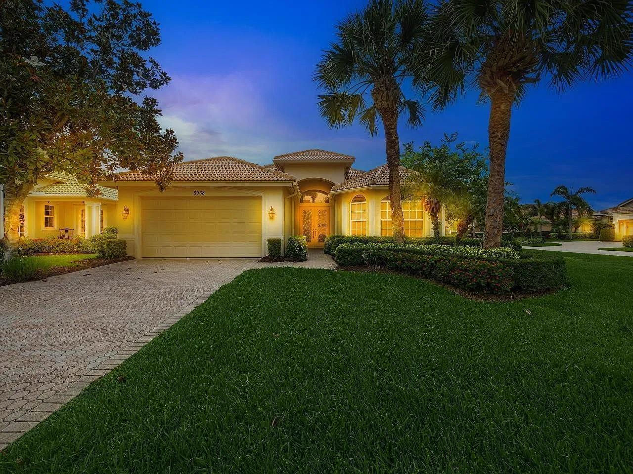 4 bed, 2.0 bath, 2794 sqft, $3,500 — Photo 1