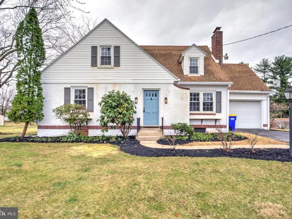 2333 Loucks Rd, York, PA 17408
