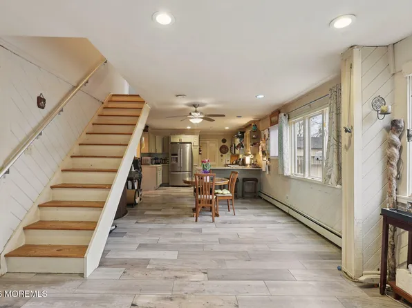 36 Gladney Avenue, Toms River, NJ 08753