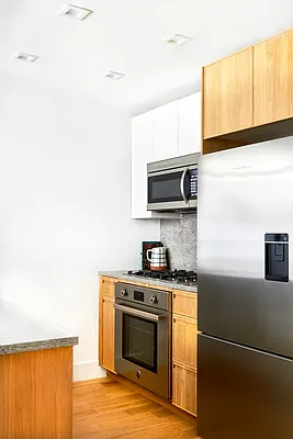 Rented by Compass | media 25