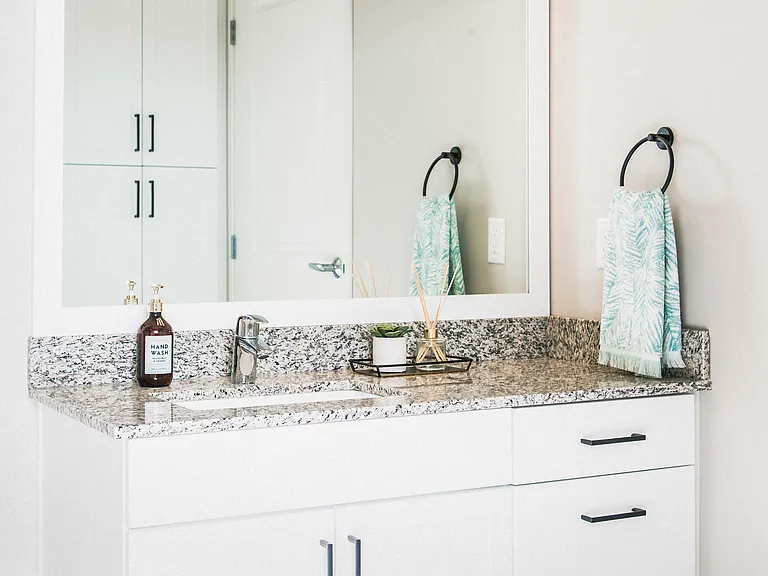 One-Bedroom Apartment Bathroom