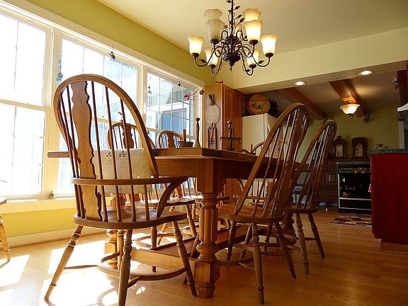 4th image of 42580 Lakeshore Dr