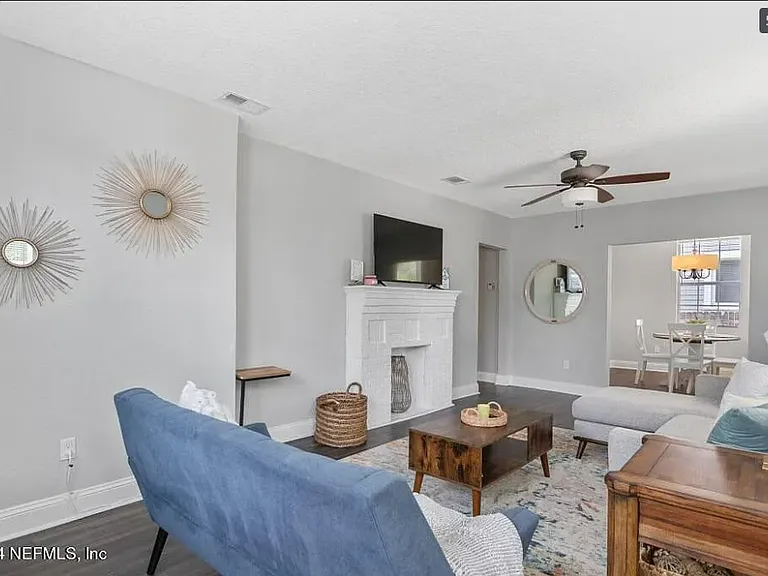 4532 Polaris St — Photo 10