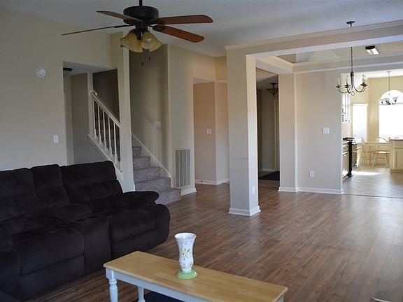 2nd image of 2522 Bonnie Oaks Dr SW