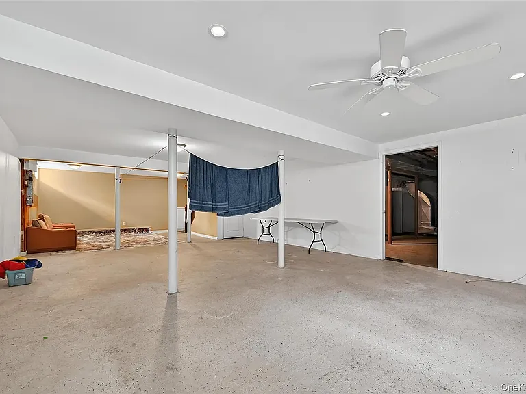 1071 Craigville Rd — Photo 33