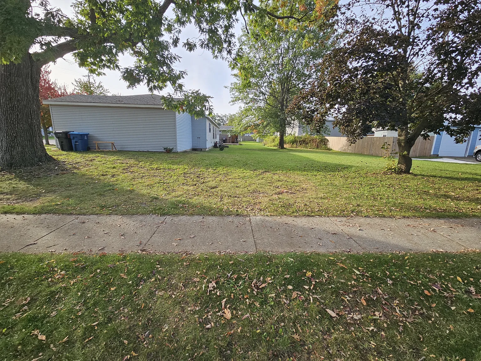 2 bed, 700 sqft, $1,250 — Photo 2