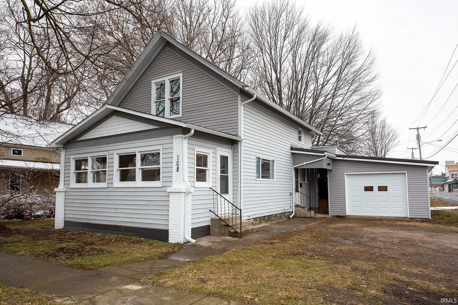 108 W Williams St photo 1