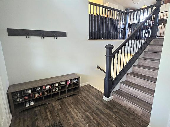 3rd image of 761 Klein Dr