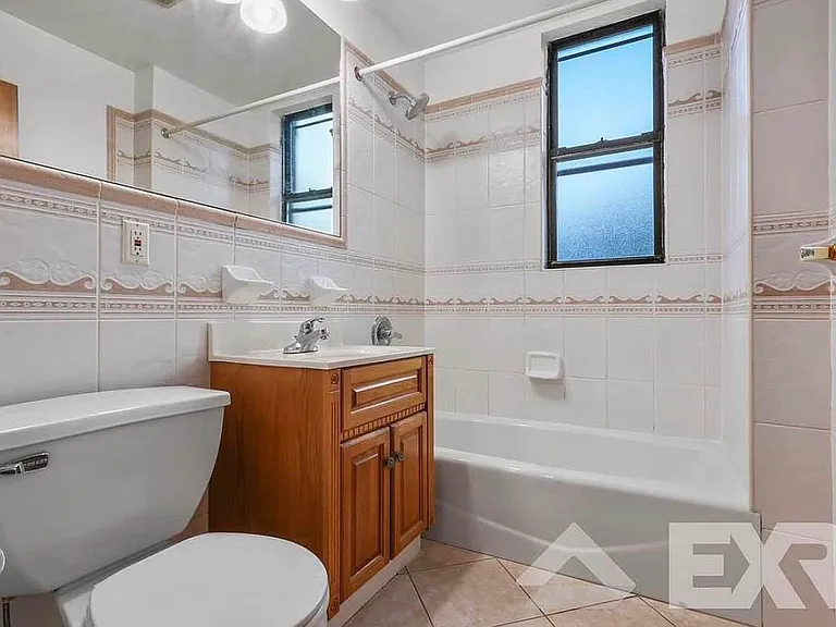 260 Water St #1C — Photo 6