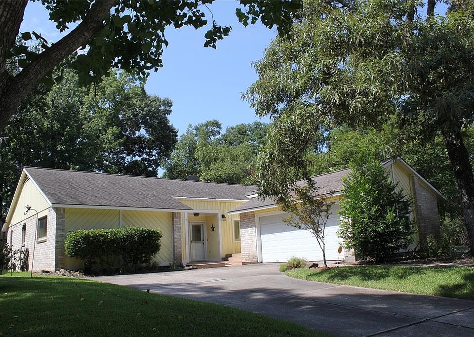 1st image of 3202 Golden Leaf Dr