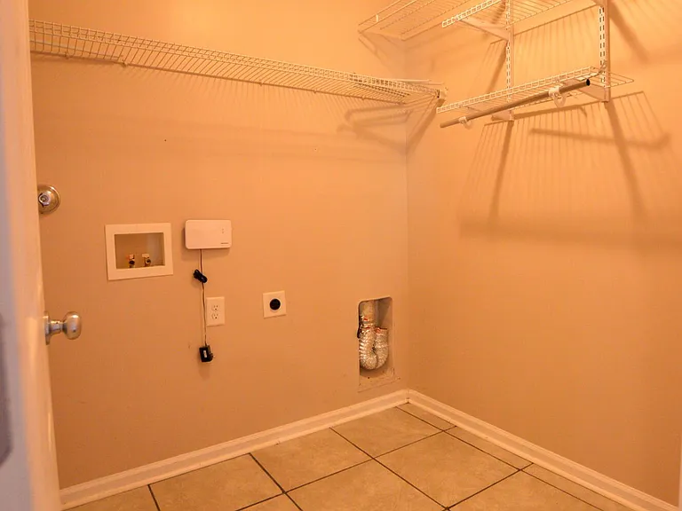 919 Stagecoach Dr — Photo 11