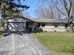 10204 W Plainfield Ave, Greenfield, WI 53228