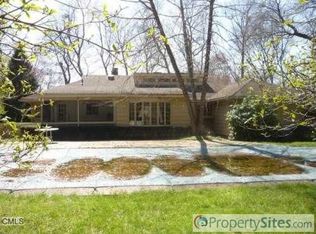 578 Mine Hill Rd, Fairfield, CT 06824