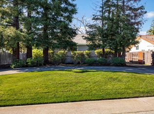 3125 Kobrock Way, Carmichael, CA 95608