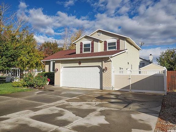 2nd image of 3988 W Donalbain St