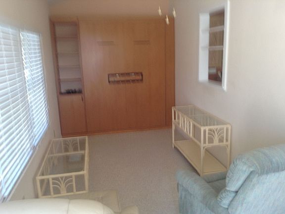 Murphy Bed   