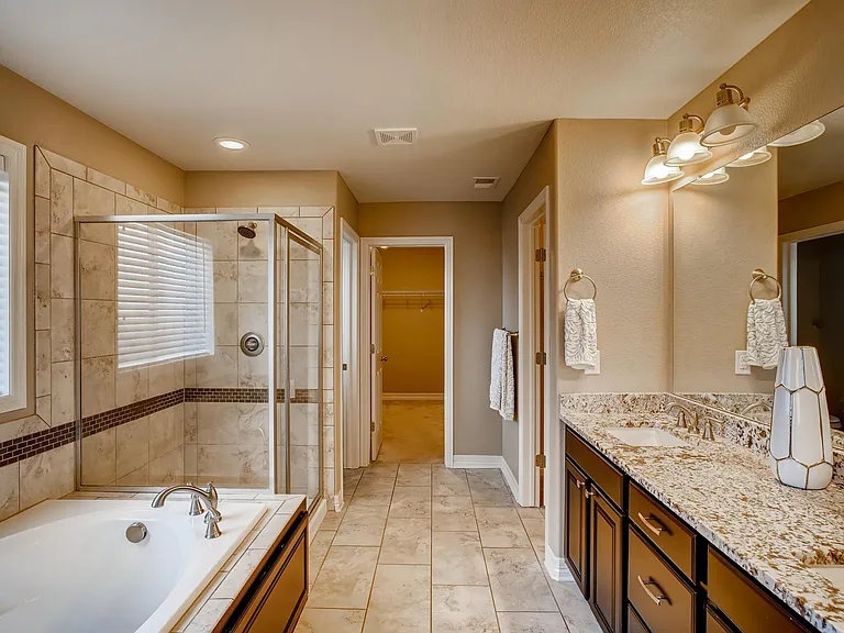 12854 Fisher Dr — Photo 13