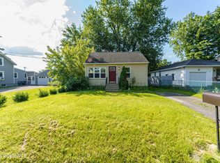 10 Booth St, Albany, NY 12205