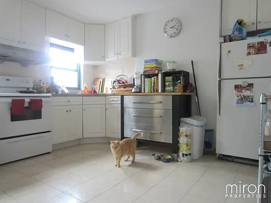 Rented by Miron Properties | media 10
