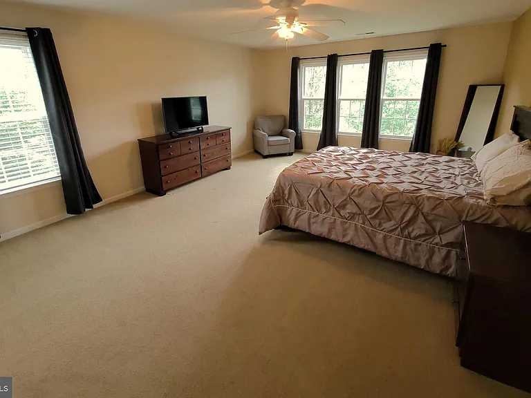 18 Willow Glen Ct — Photo 16