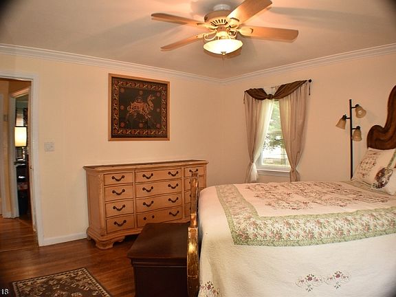 5th image of 78 Garden Ave #82