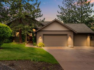 2932 NW Fairway Heights Dr, Bend, OR 97703