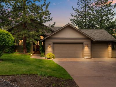 2932 NW Fairway Heights Dr, Bend, OR, 97703