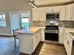 224 Walnut St, Agawam, MA 01001