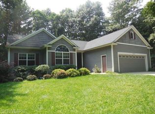 3322 Coppice Ct, Saugatuck, MI 49453