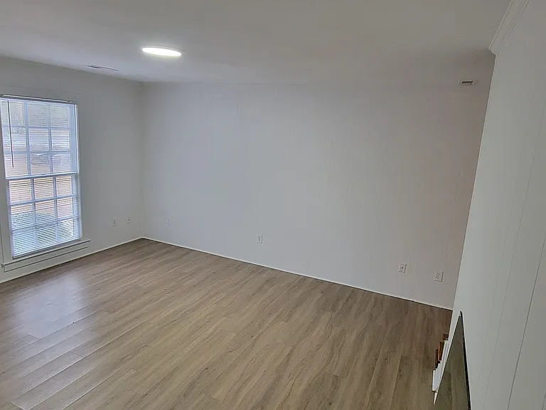 5428 Sidbury Rd — Photo 6