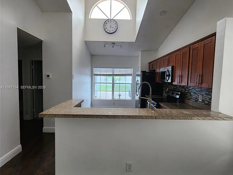10180 Fanfare Dr — Photo 5
