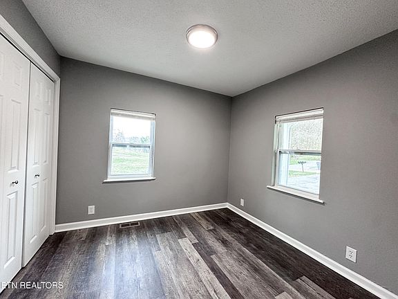 5th image of 3619 McDonald Rd