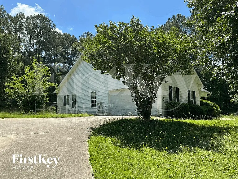 145 Macadamia Ct — Photo 2