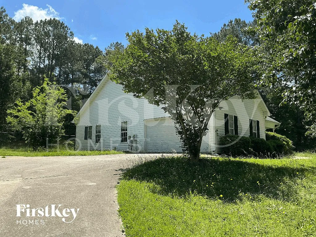 Building Photo - 145 Macadamia Ct