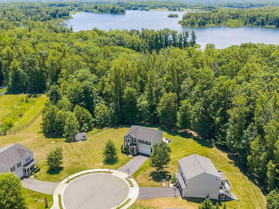 1st image of 89 Charter Gate Dr