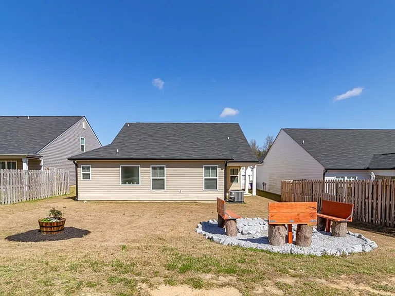 2112 Kinsale Ave — Photo 42