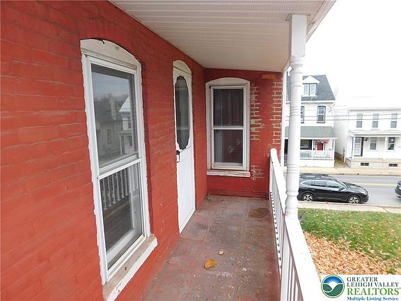 5th image of 233 Greenwich St