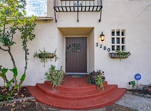 2nd image of 3280 N Mayfield Ave