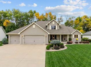 1406 Whippletree Ln, Neenah, WI 54956