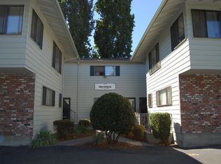 1720 SE Main St #1-11, Portland, OR 97214