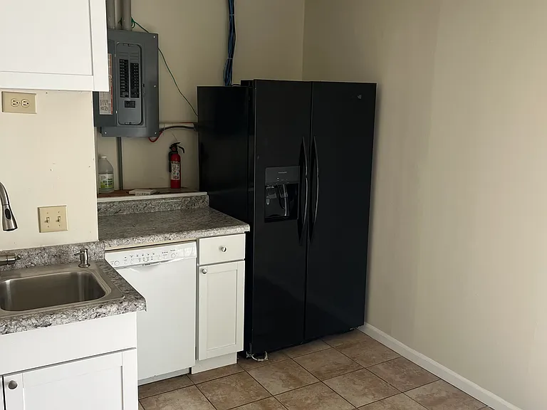 2804 Willowpark Dr — Photo 3